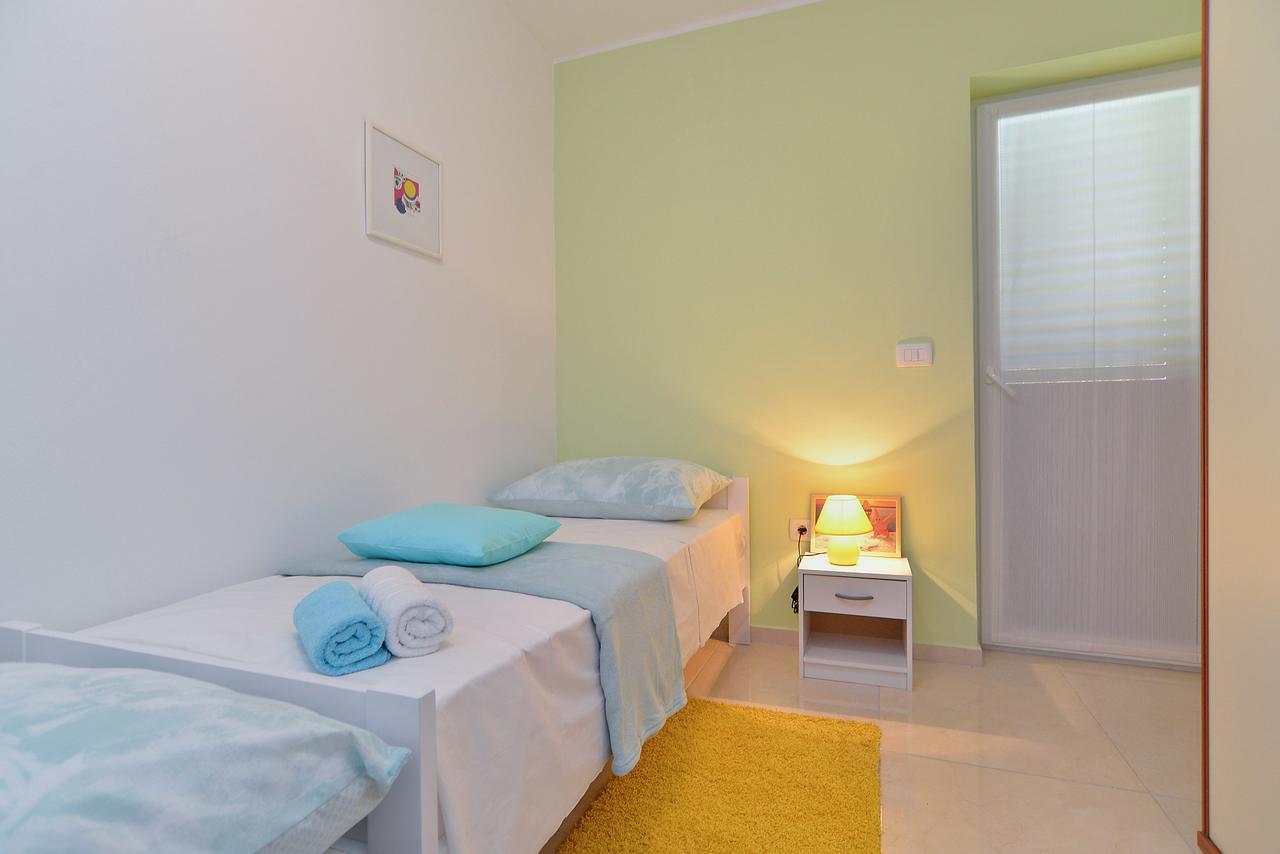 Apartments Olivera 1726 Pula Exterior foto
